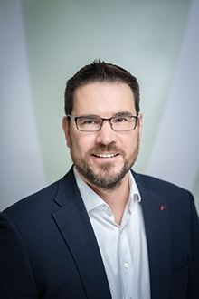 Verwaltungsdirektor, Dipl.-Ges.Ök. (Univ.) Thomas Eberl